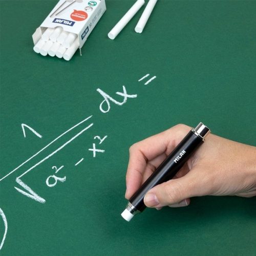 Krétafogó Milan fekete